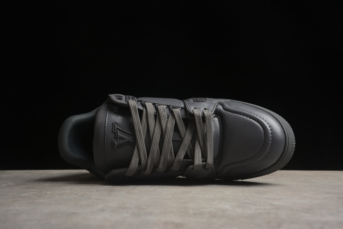 Louis Vuitton Trainer Sneaker Low LV