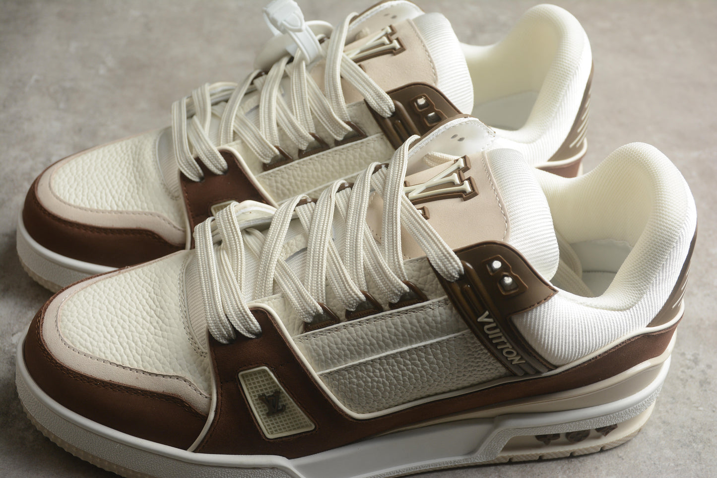 Louis Vuitton Trainer Sneaker Low LV