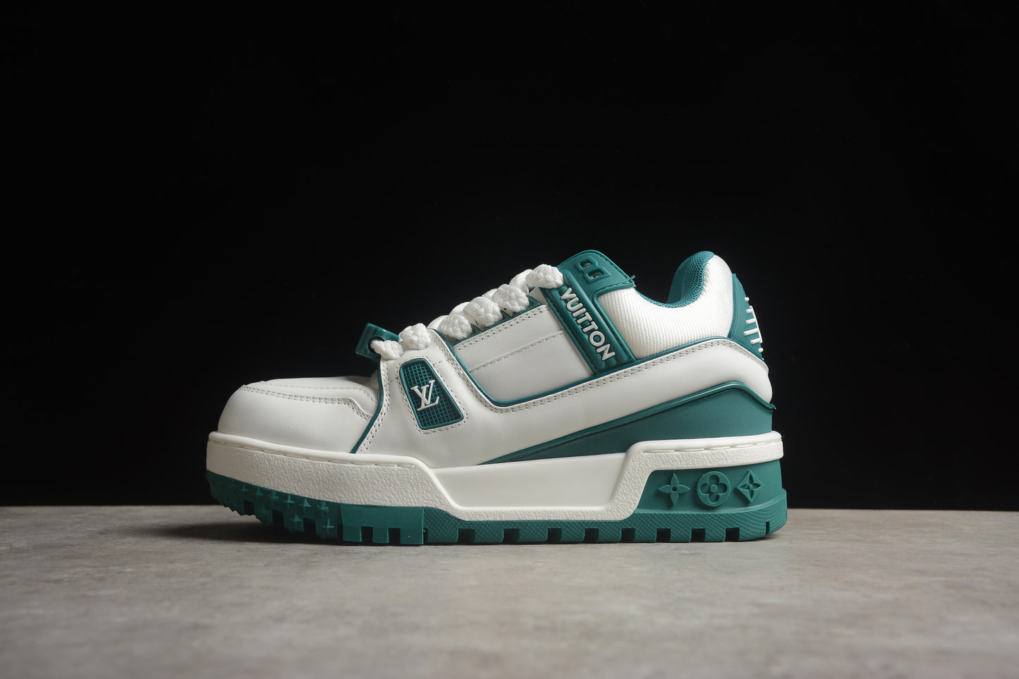 Louis Vuitton Trainer Sneaker Low LV