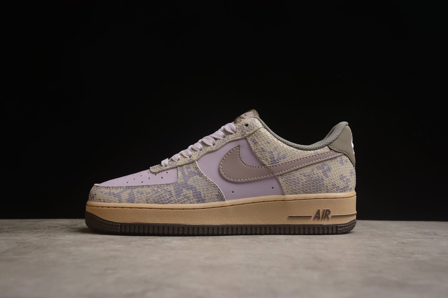 NK Air Force 1 ‘07 Low HF2898-500