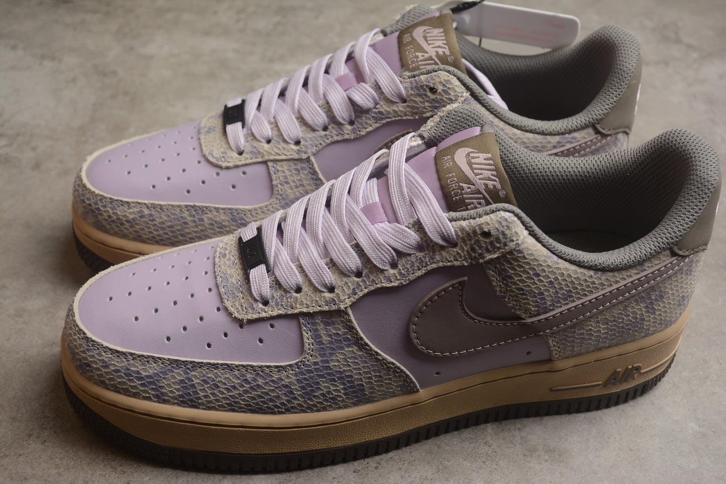 NK Air Force 1 ‘07 Low HF2898-500