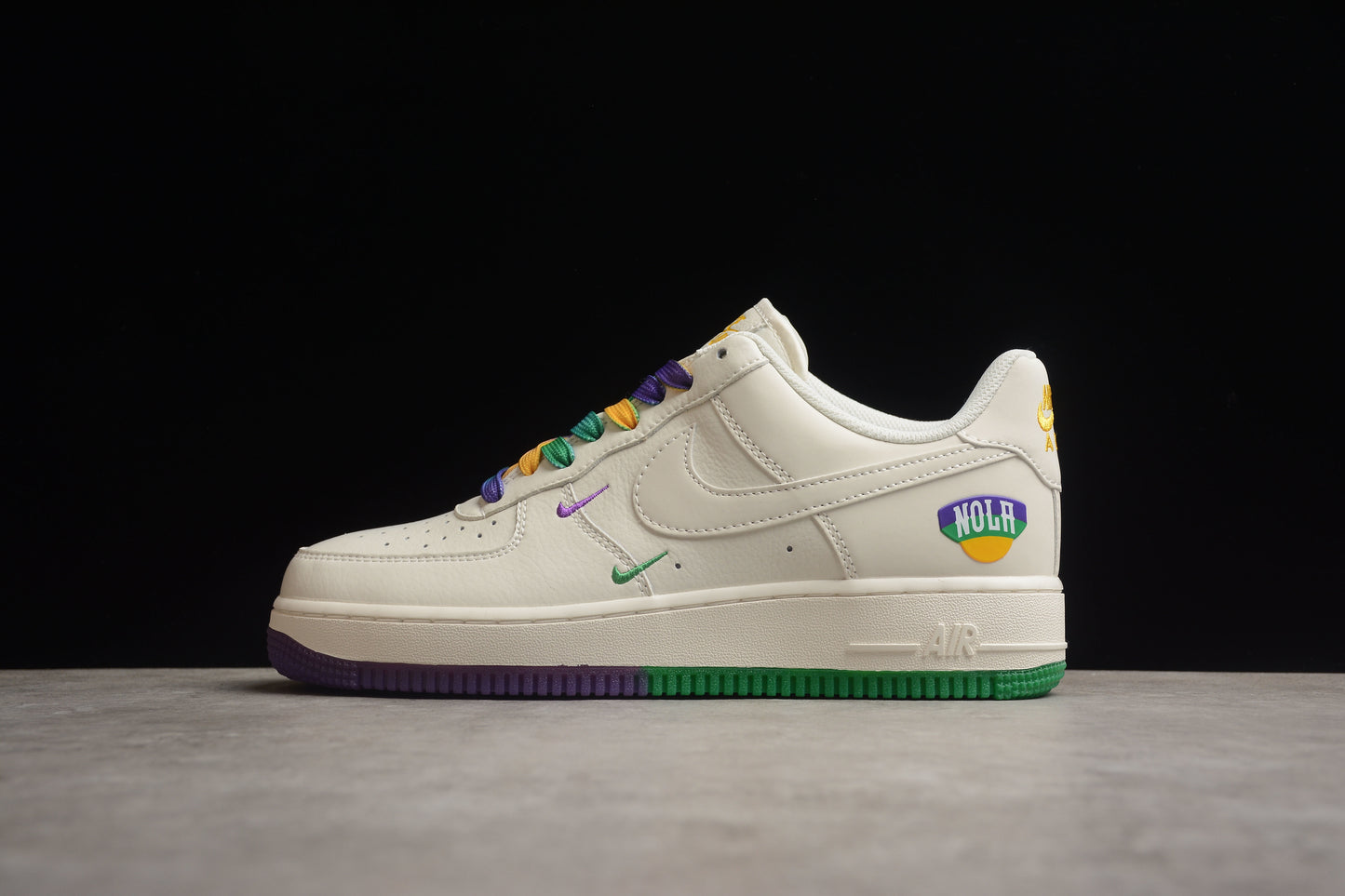 NK Air Force 1 1F8096-303