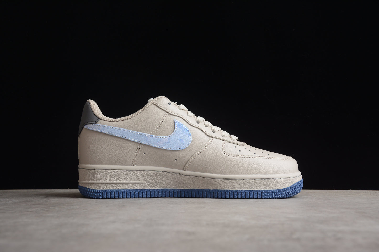 NK Air Force 1 845053-208