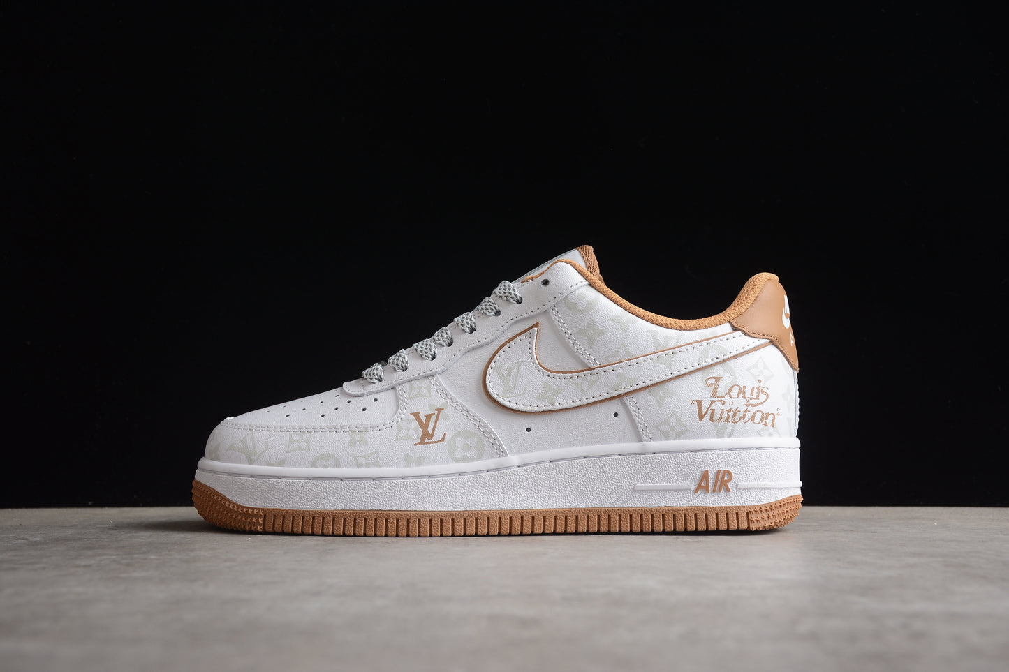 NK Air Force 1 DR9868-300