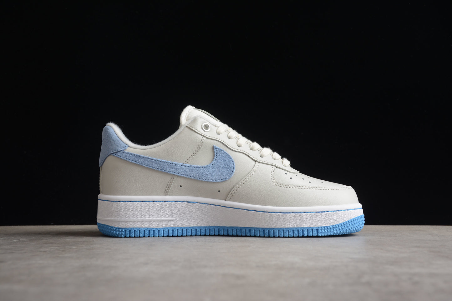 NK Air Force 1 DX1193-100