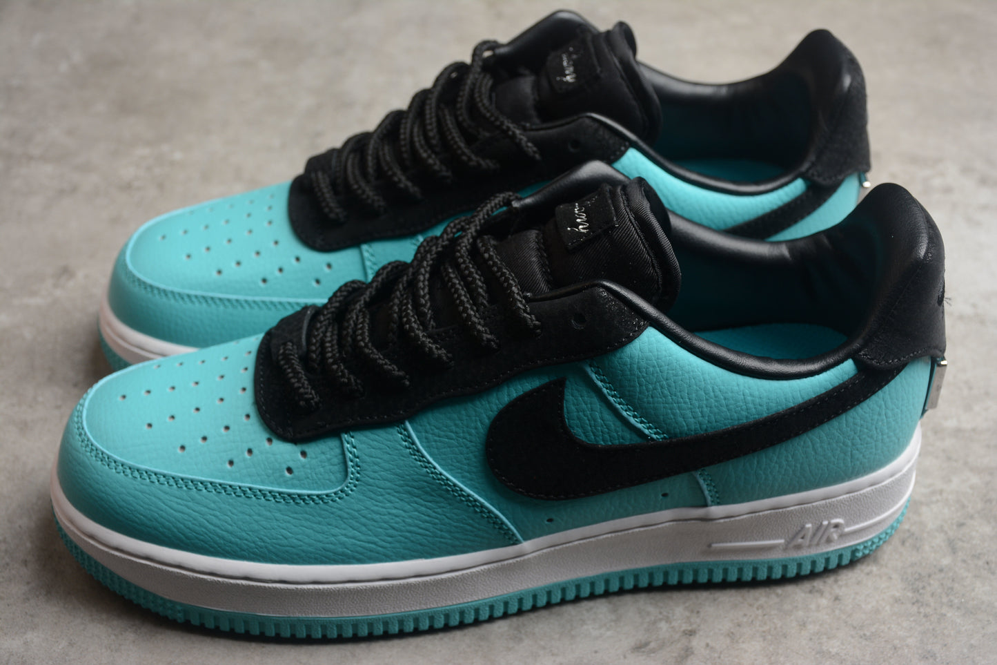 NK Air Force 1 DZ1382-002