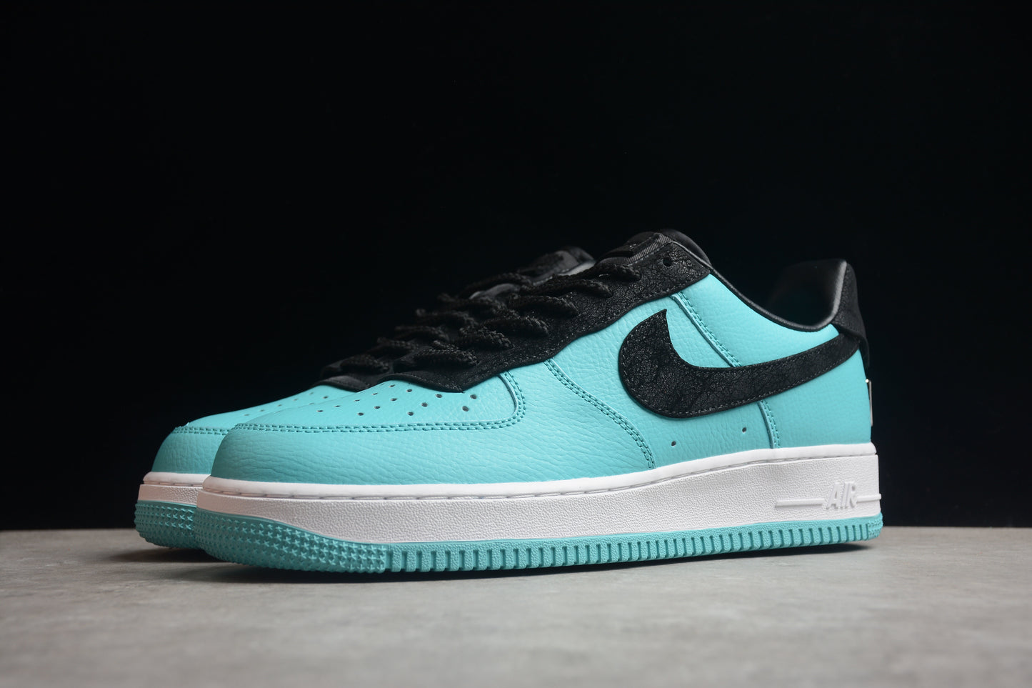 NK Air Force 1 DZ1382-002