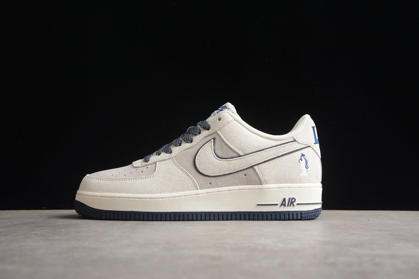 NK Air Force 1 DZ3696-006