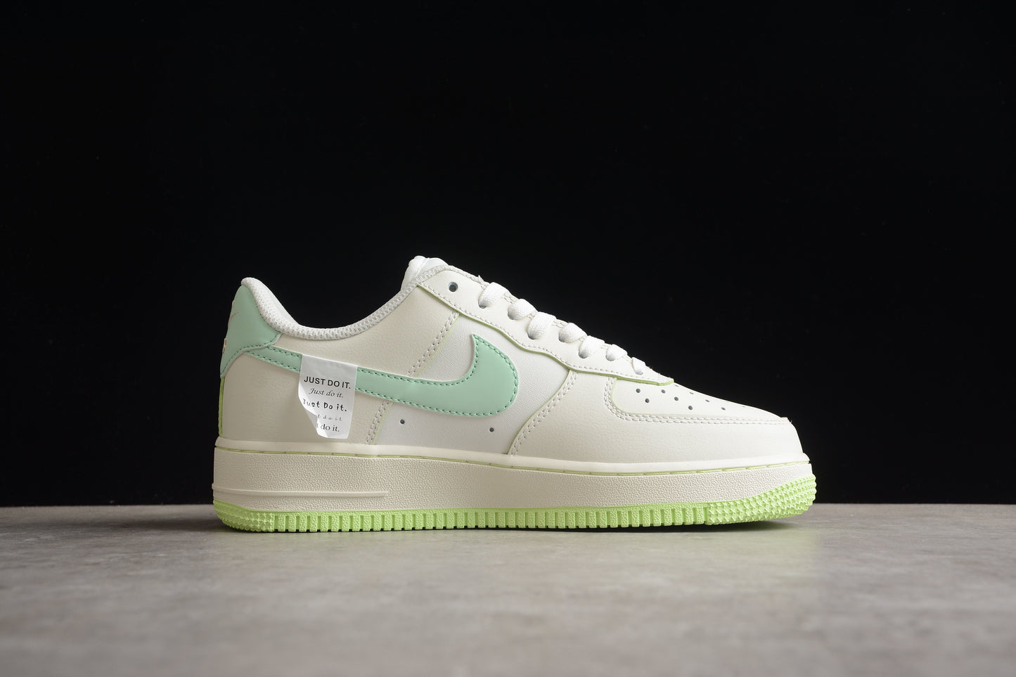 NK Air Force 1 FB1839-555