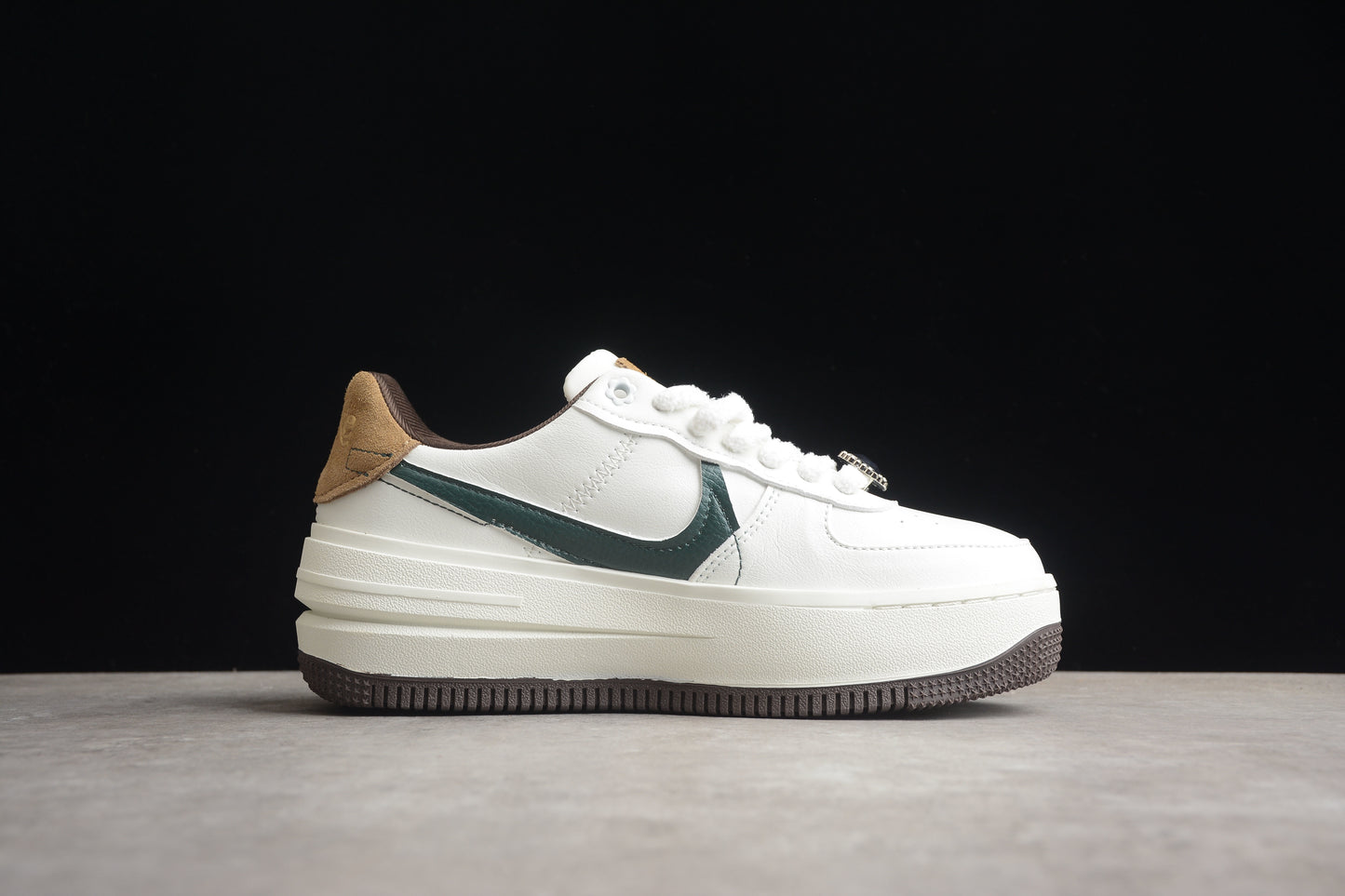 NK Air Force 1 FB1856-131