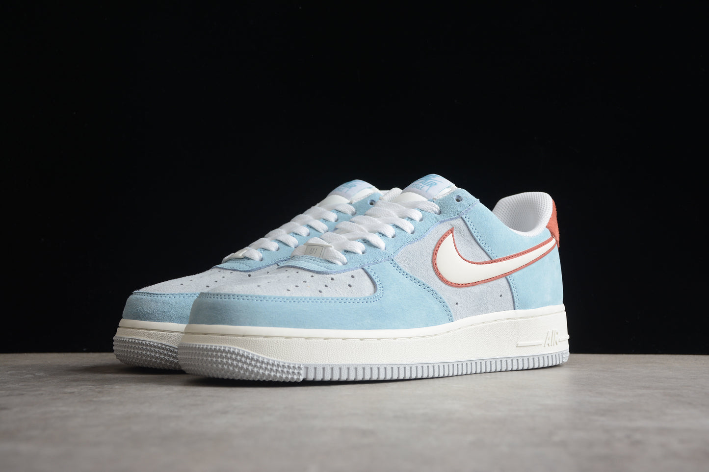 NK Air Force 1 LZ6699-521