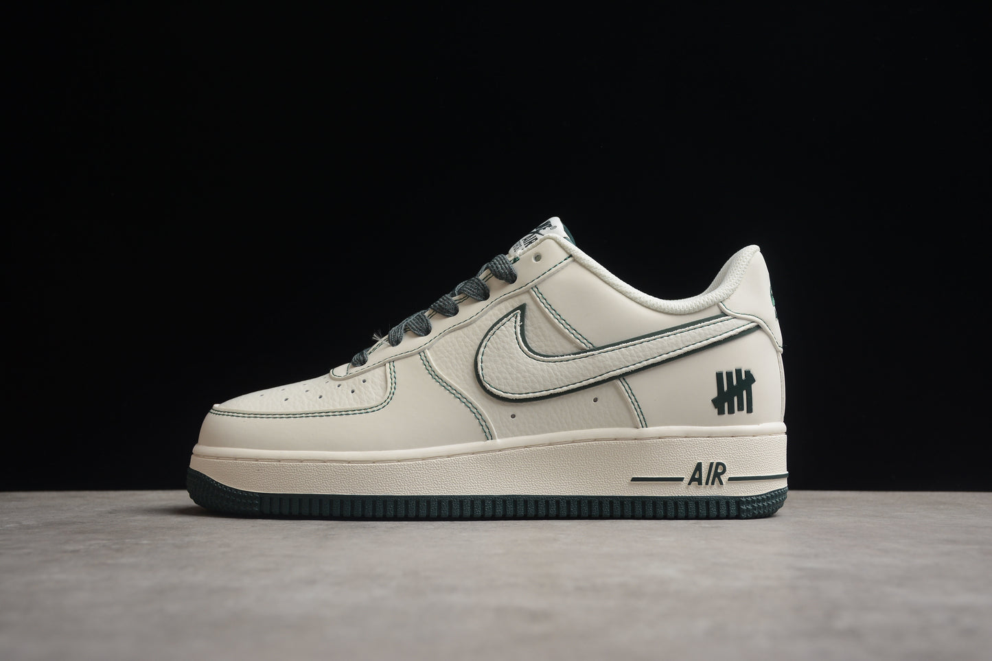 NK Air Force 1 UN3699-066
