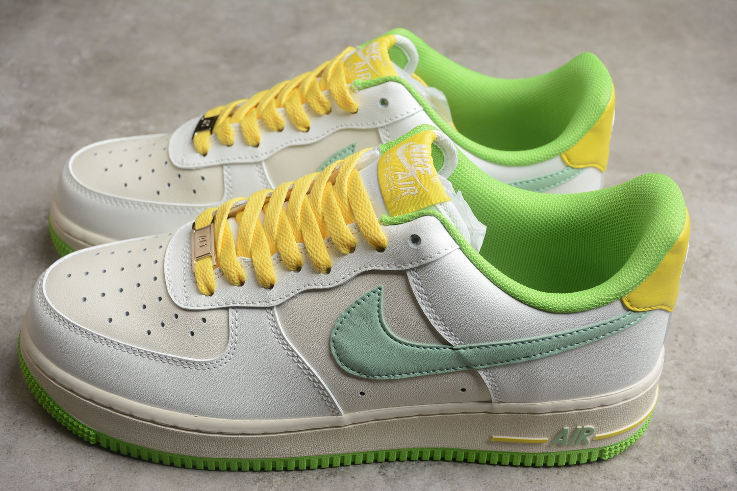 NK Air Force 1 YY3188-104