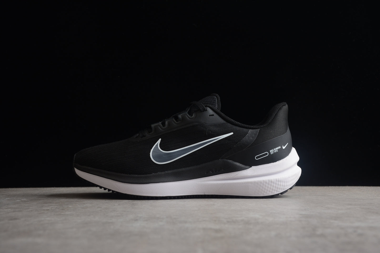 NK Air Zoom Winflo V9 DD6203-001