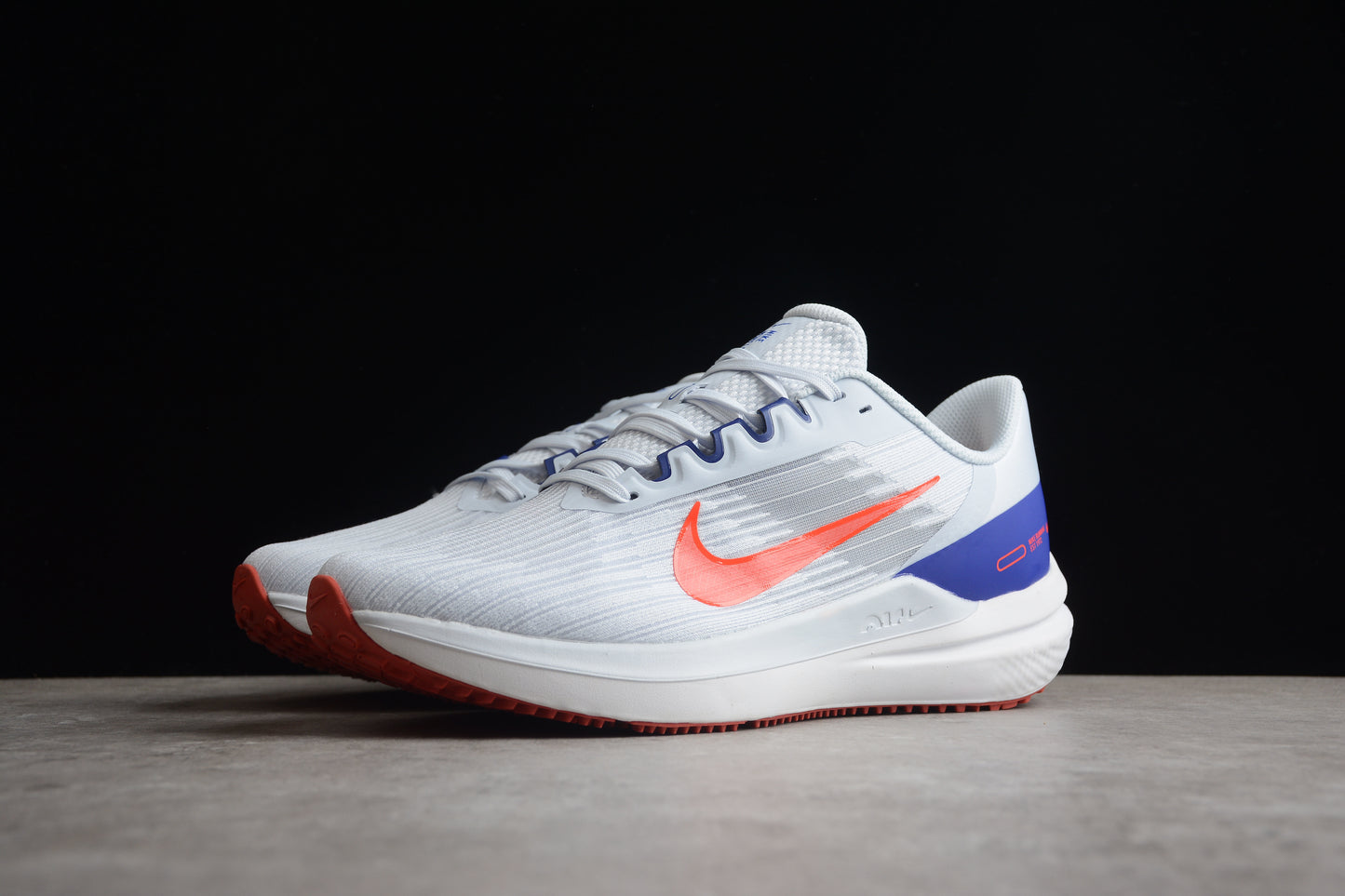 NK Air Zoom Winflo V9 DD6203-006
