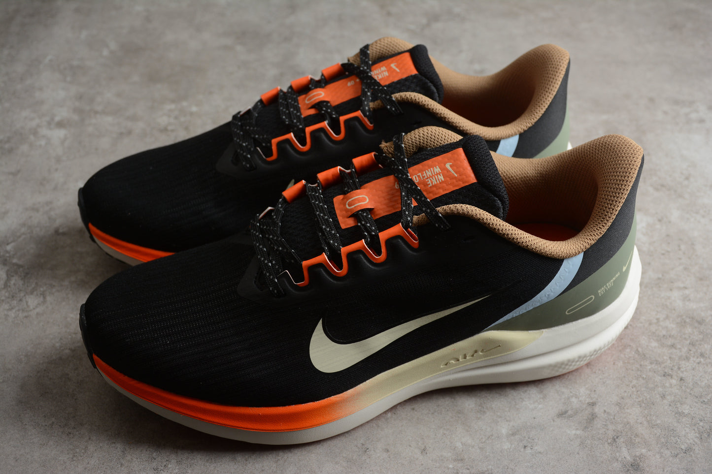 NK Air Zoom Winflo V9 DX6040-071