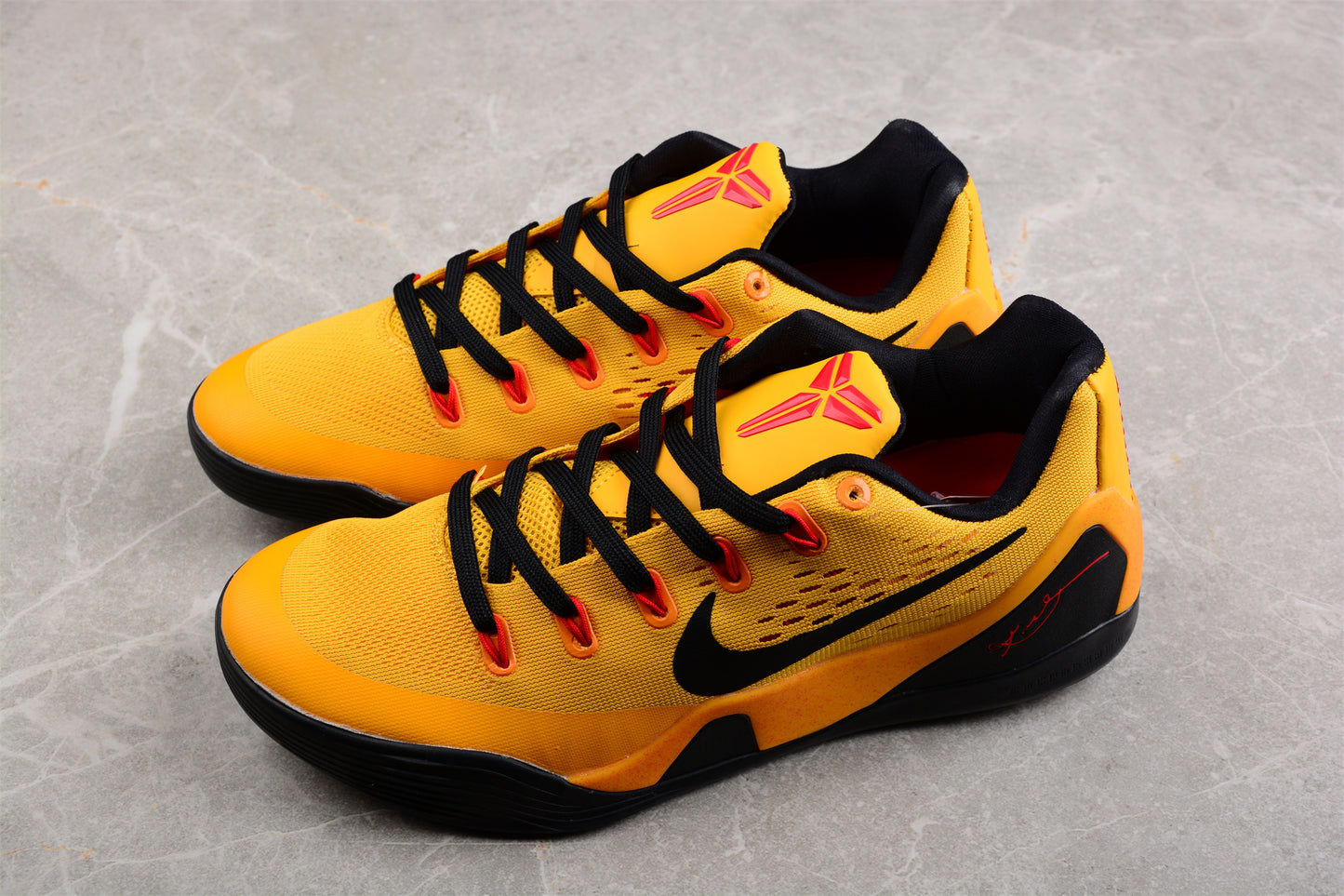 NK Zoom Kobe IX 646701-700