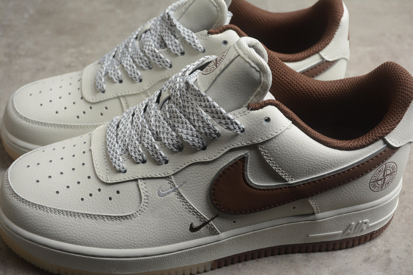 Nike Air Force 1 ’07 Low SL-240444