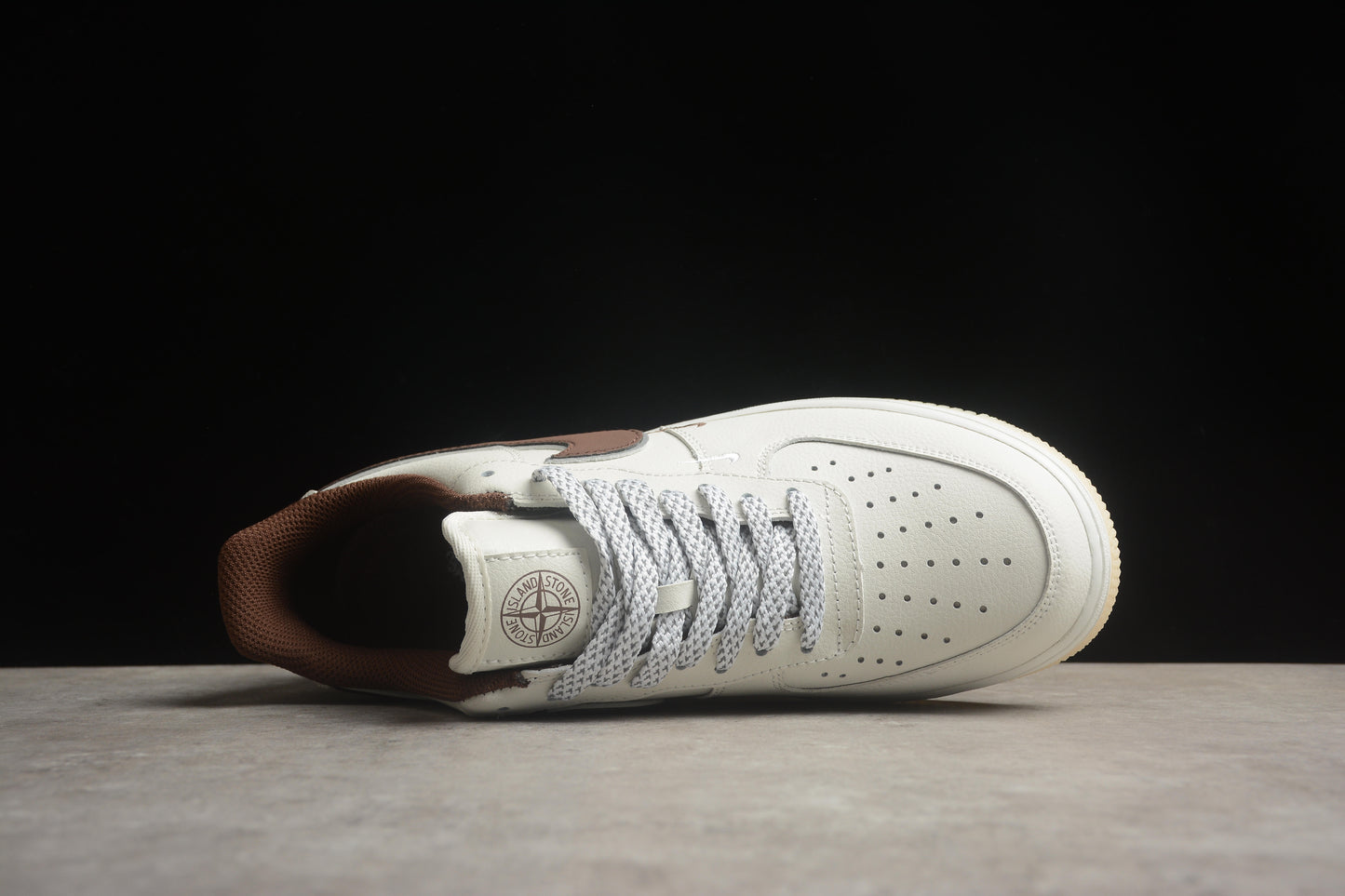 Nike Air Force 1 ’07 Low SL-240444