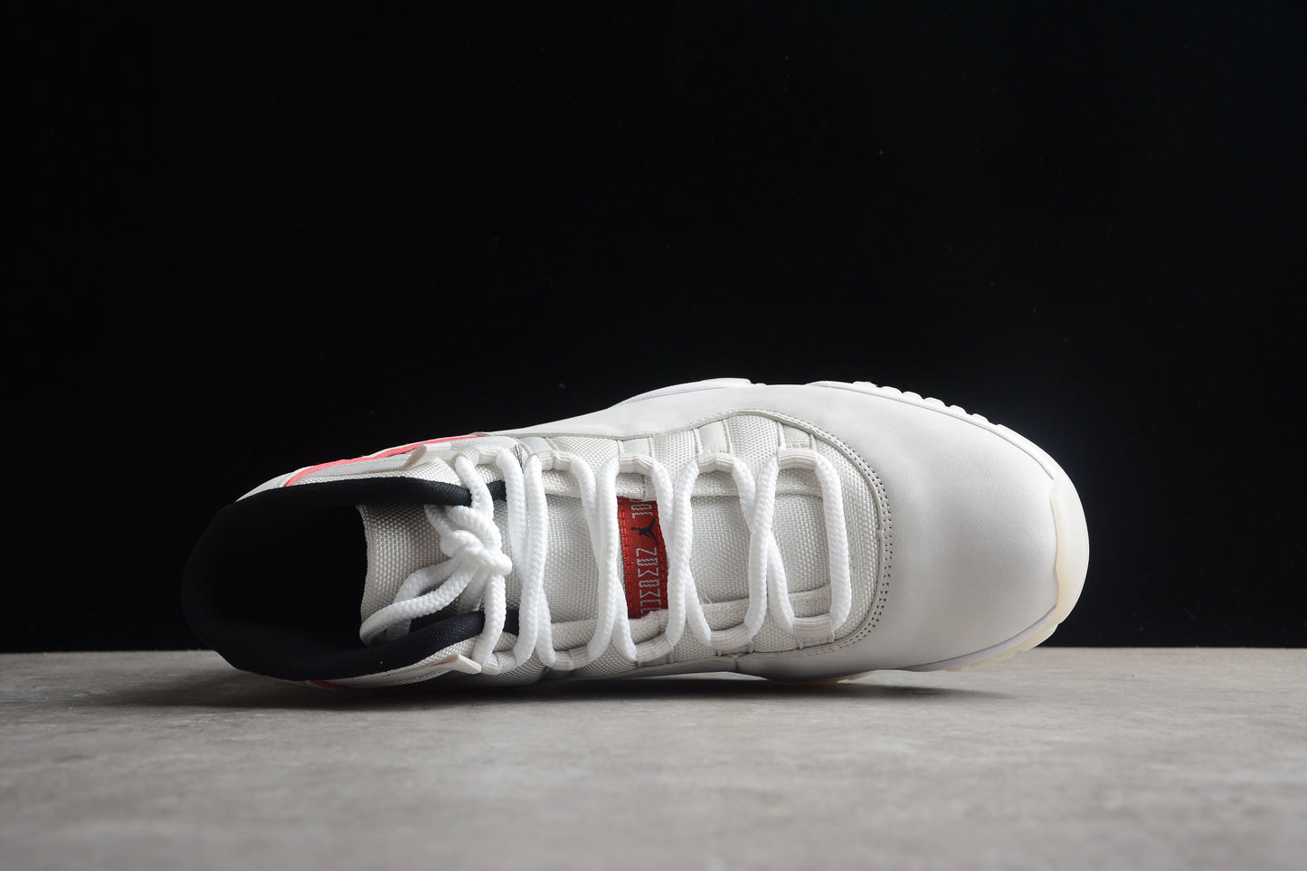Nike Air Jordan 11 Retro“Platinum Tint” 378037-016