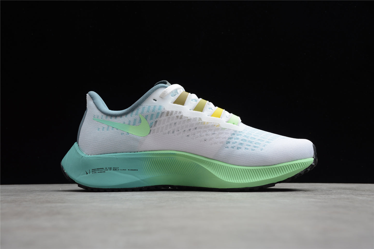 Nike Air Zoom Pegasus 37 – CZ8692-134