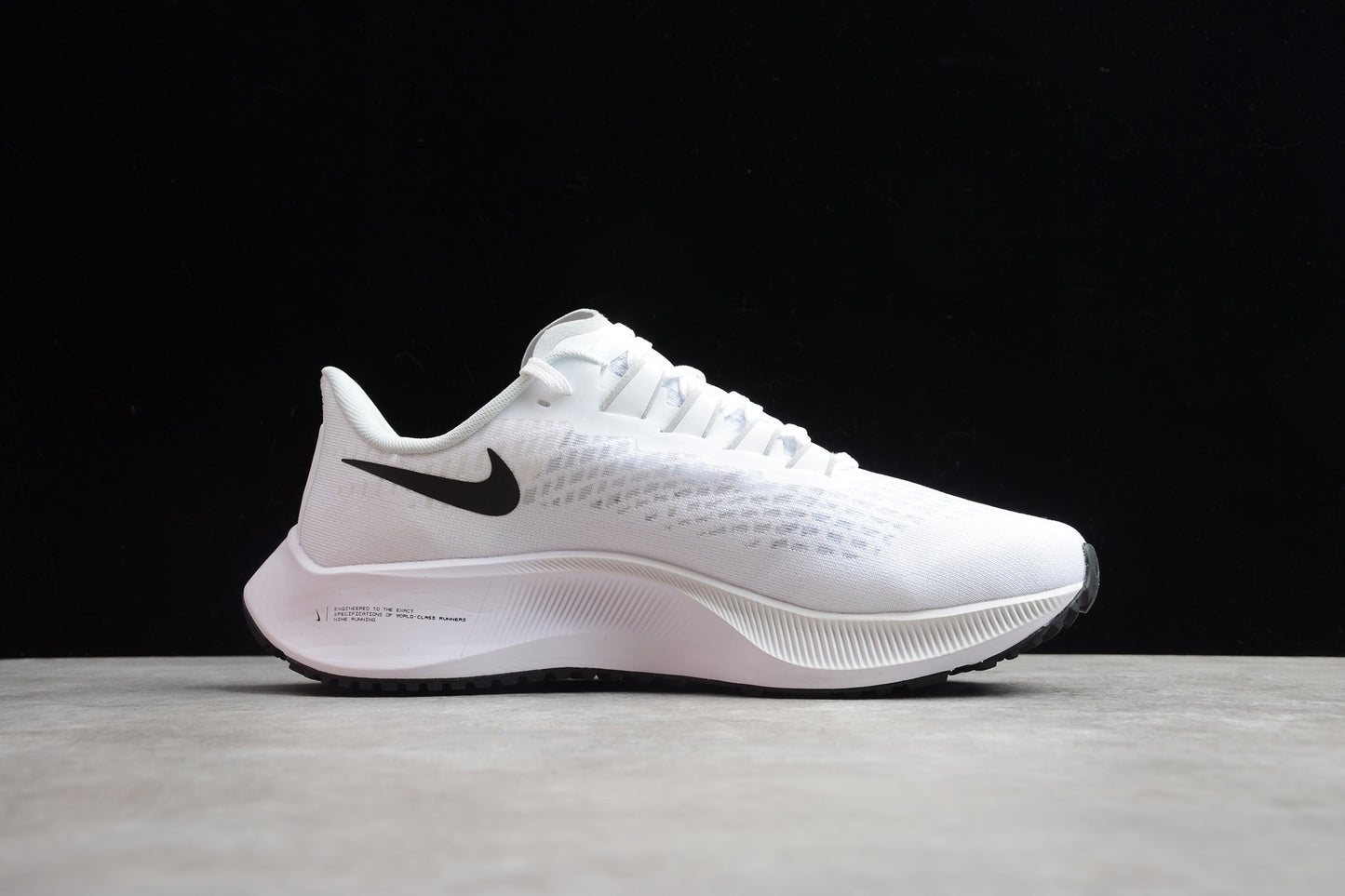 Nike Air Zoom Pegasus 37 White Black CJ0678-100