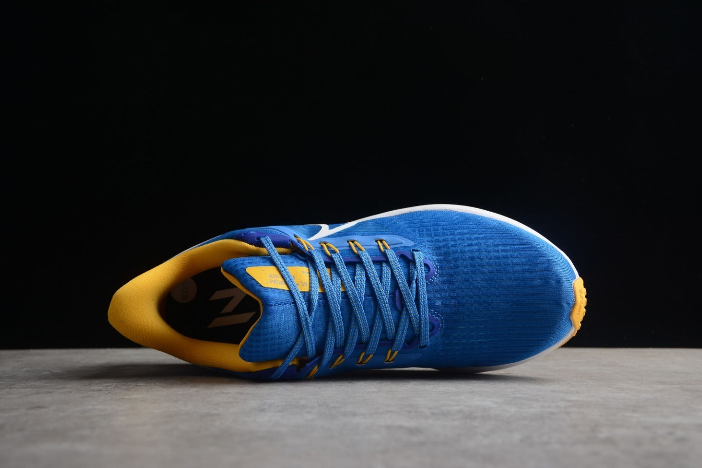 Nike Air Zoom Pegasus 39 – DR1977-400
