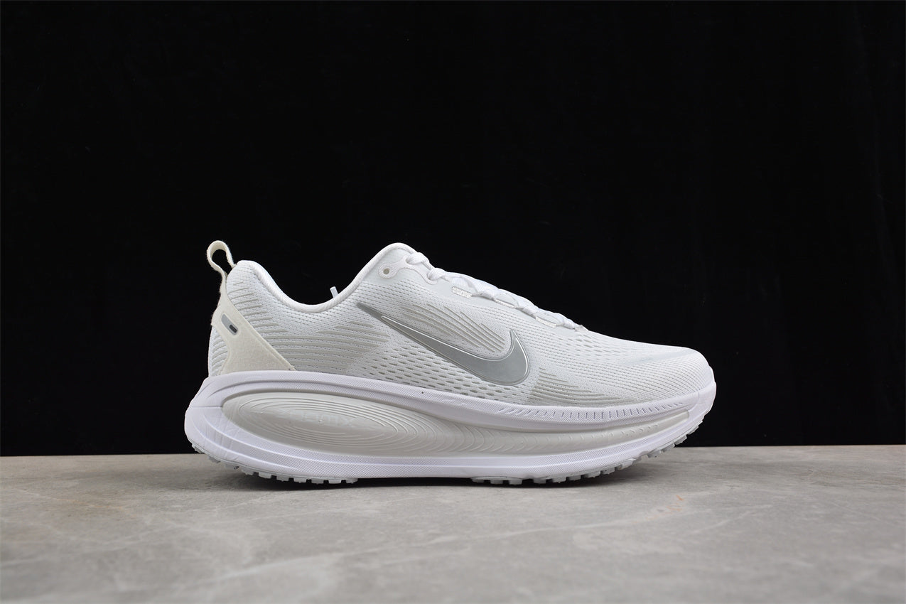 Nike Air Zoom Vomero 18 – HM6804-104