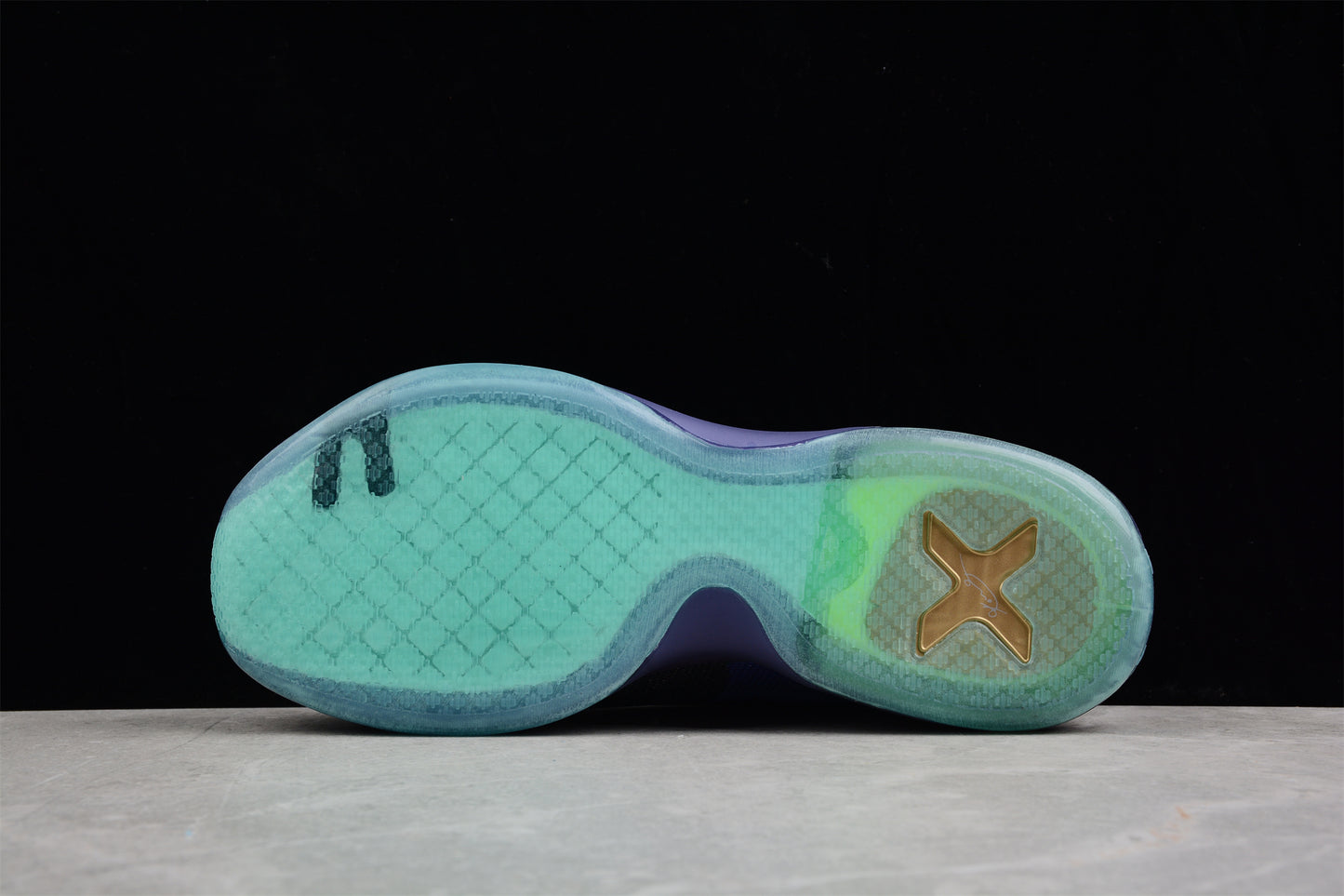 Nike Kobe 10 Peach Jam 10 Overcom 705317-305