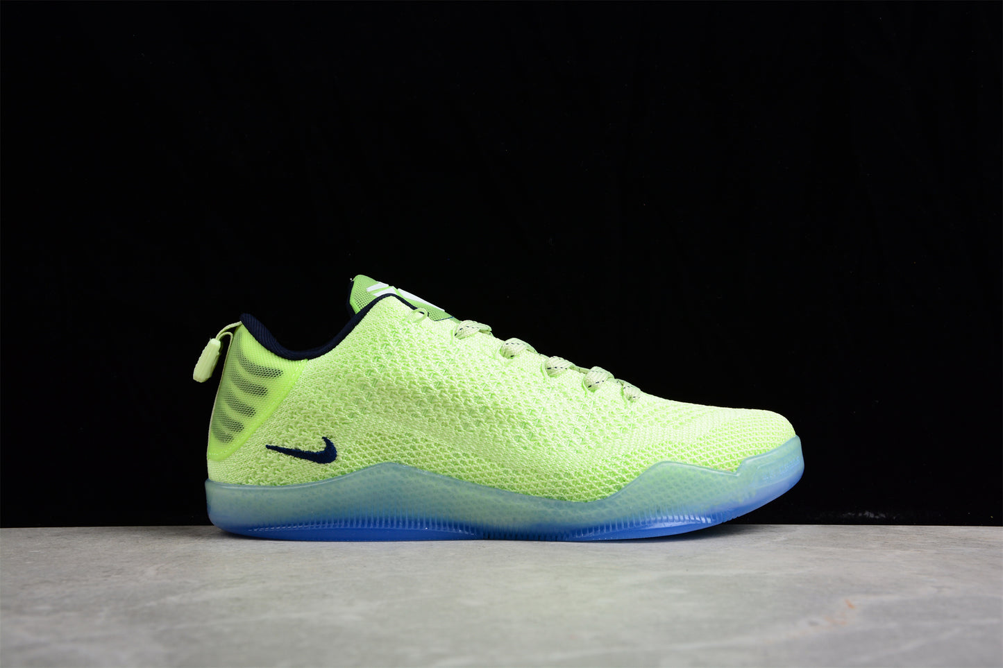 Nike Kobe 11 Low 4KB“Liquid Lime” 824463-334
