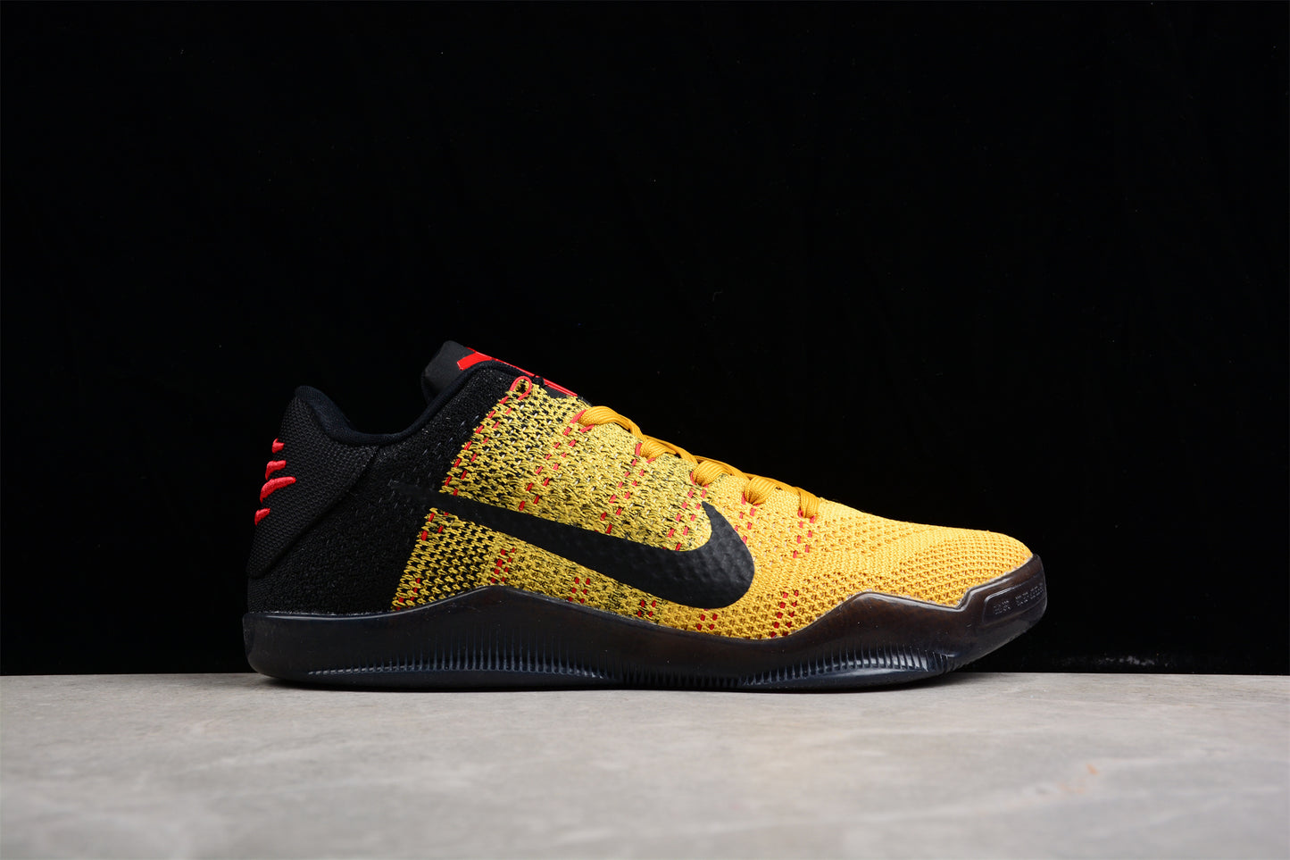 Nike Kobe 11 Low Bruce Lee 822675-706