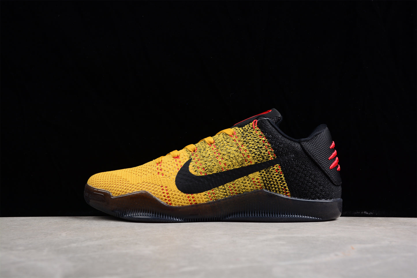 Nike Kobe 11 Low Bruce Lee 822675-706