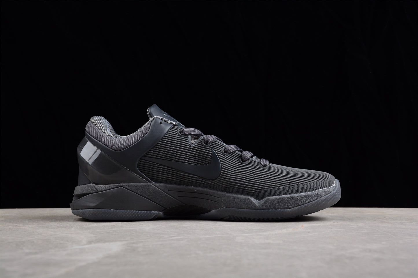 Nike Kobe 7 “Fade to Black” – 869460-442