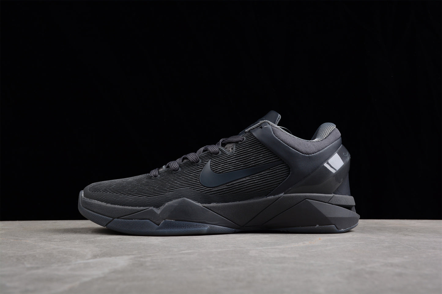 Nike Kobe 7 “Fade to Black” – 869460-442