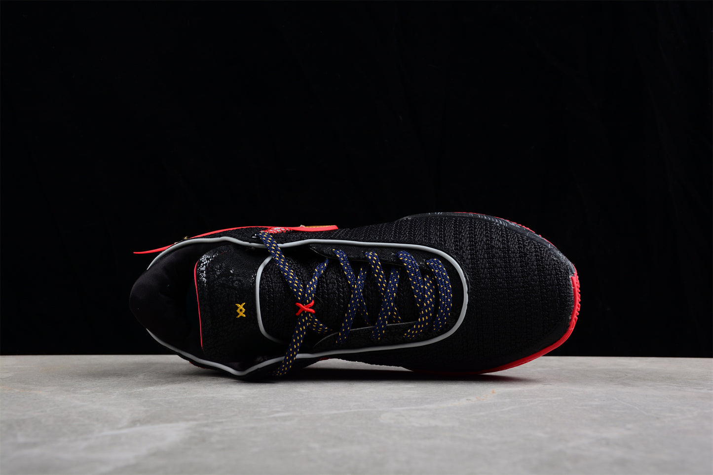 Nike LeBron 20 EP DJ5422-001