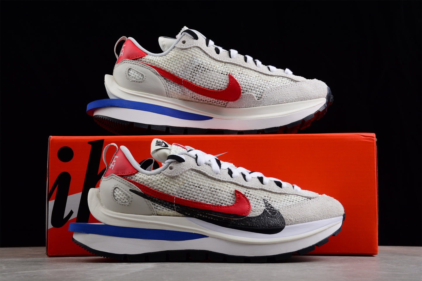 Nike VaporWaffle x Sacai CV1363-100