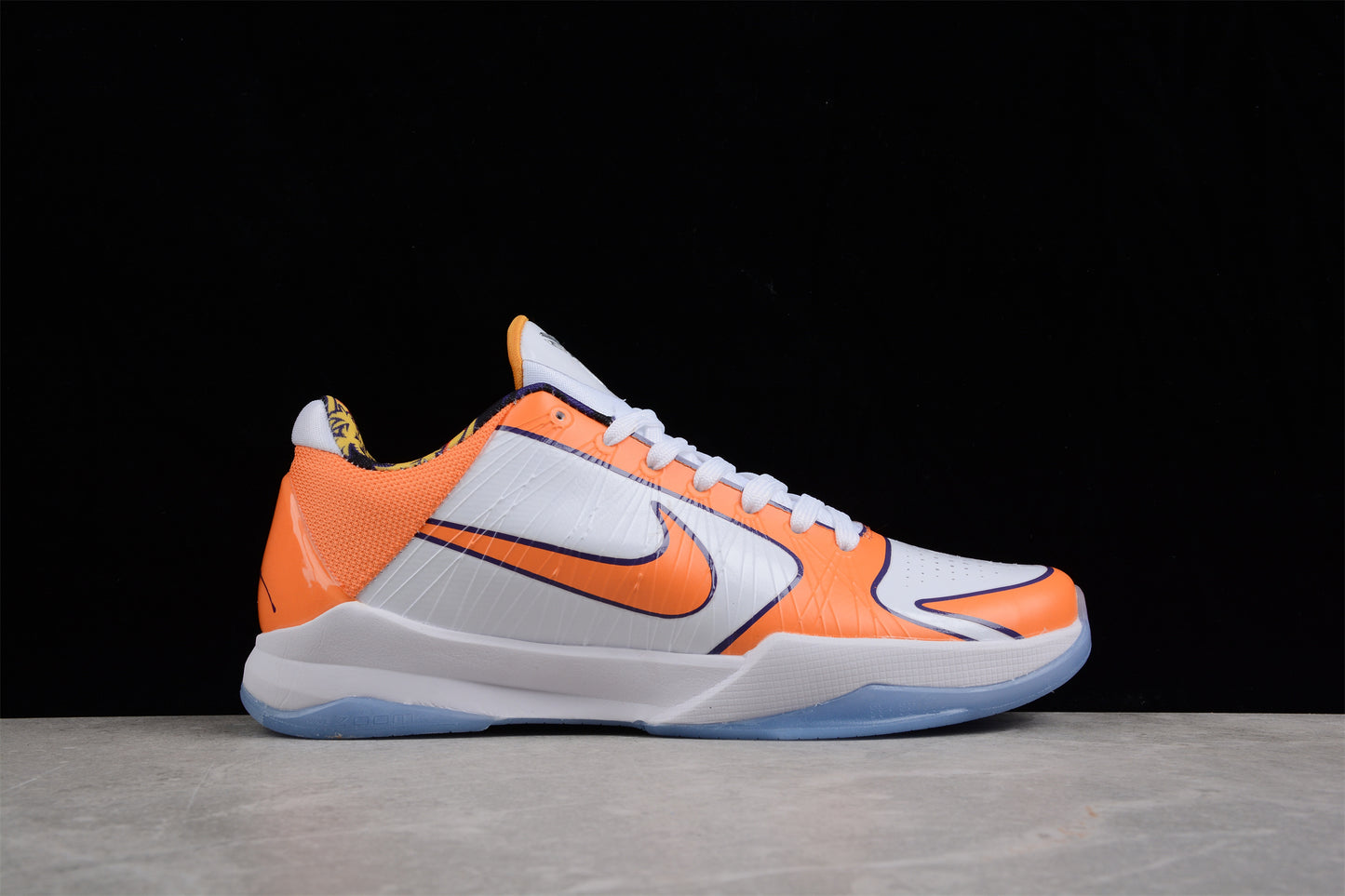 Nike Zoom Kobe V Protro CD4991-106