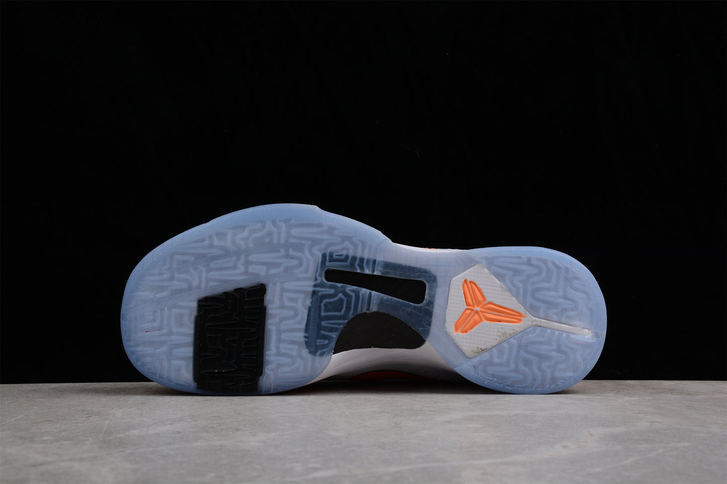 Nike Zoom Kobe V Protro CD4991-106