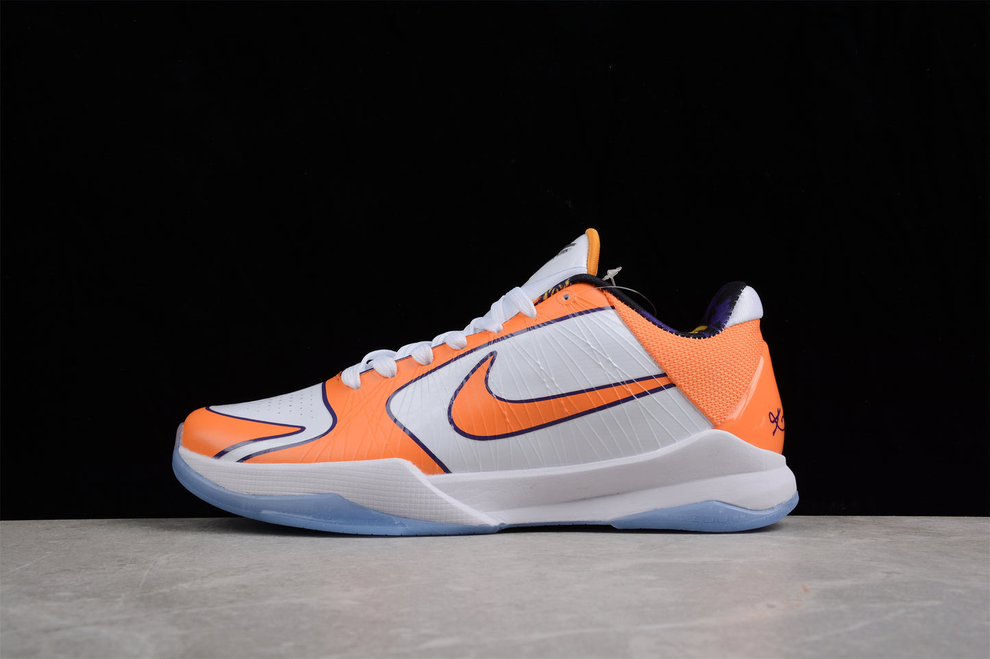 Nike Zoom Kobe V Protro CD4991-106