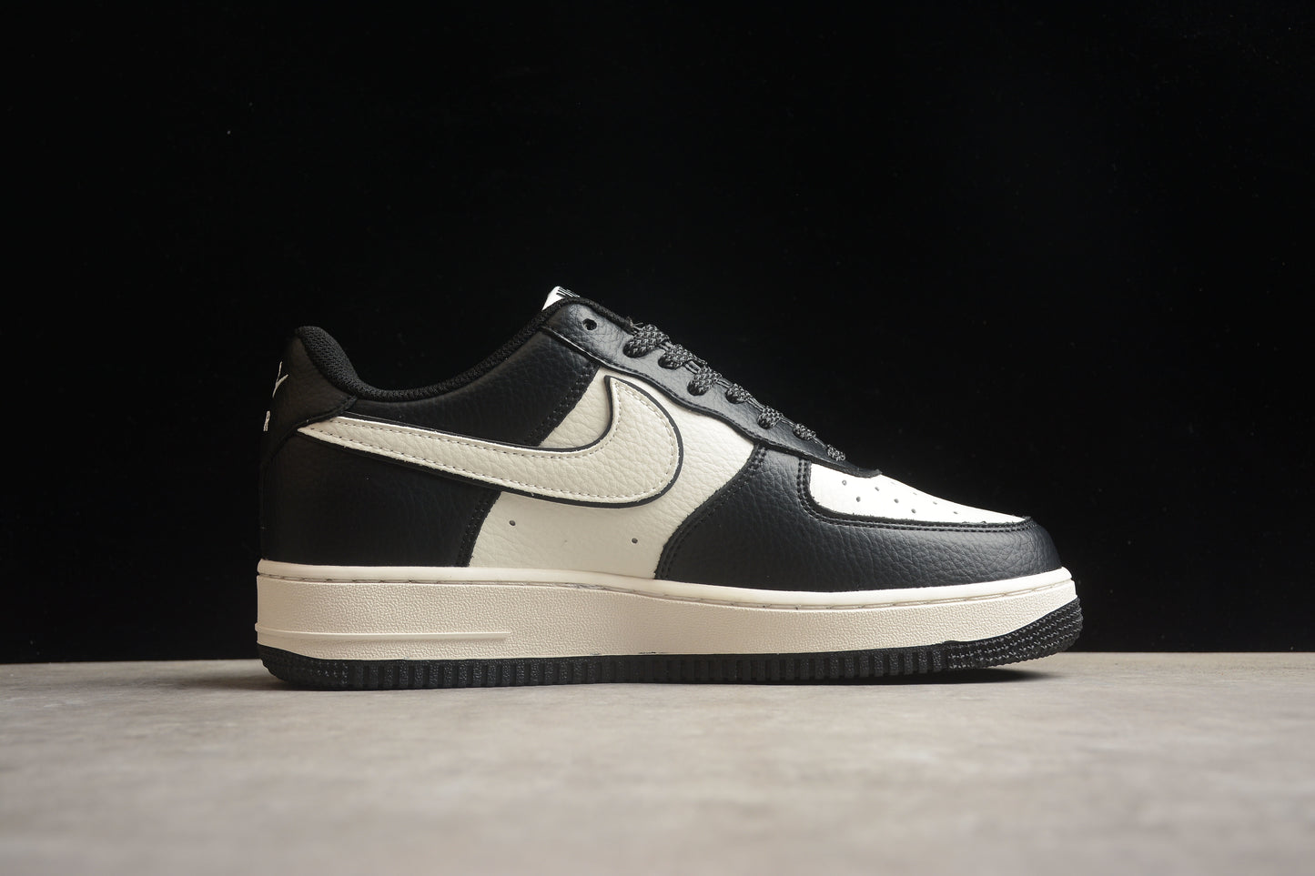 Nk Air Force 1'07 Low AE1686-003