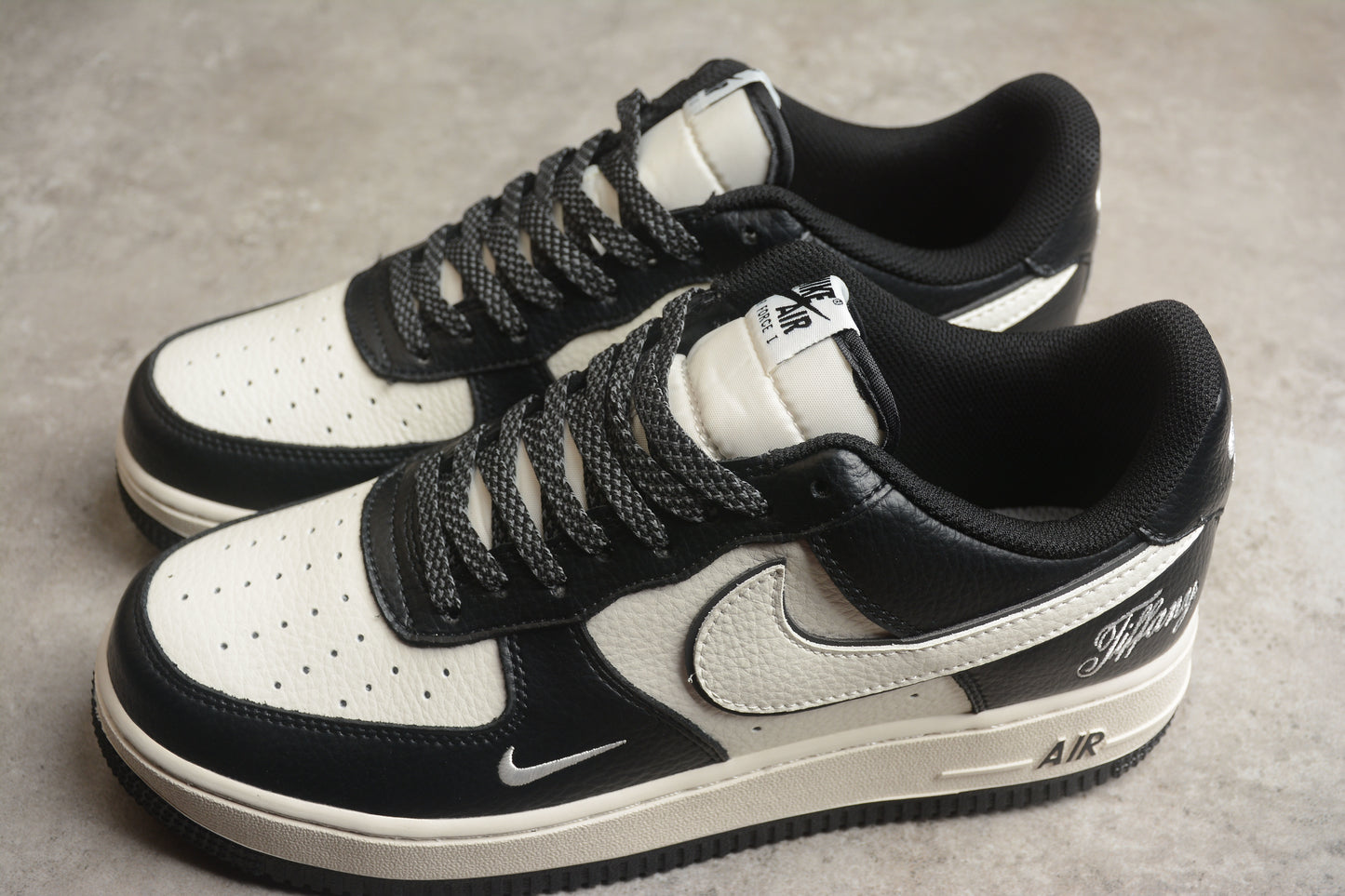 Nk Air Force 1'07 Low AE1686-003