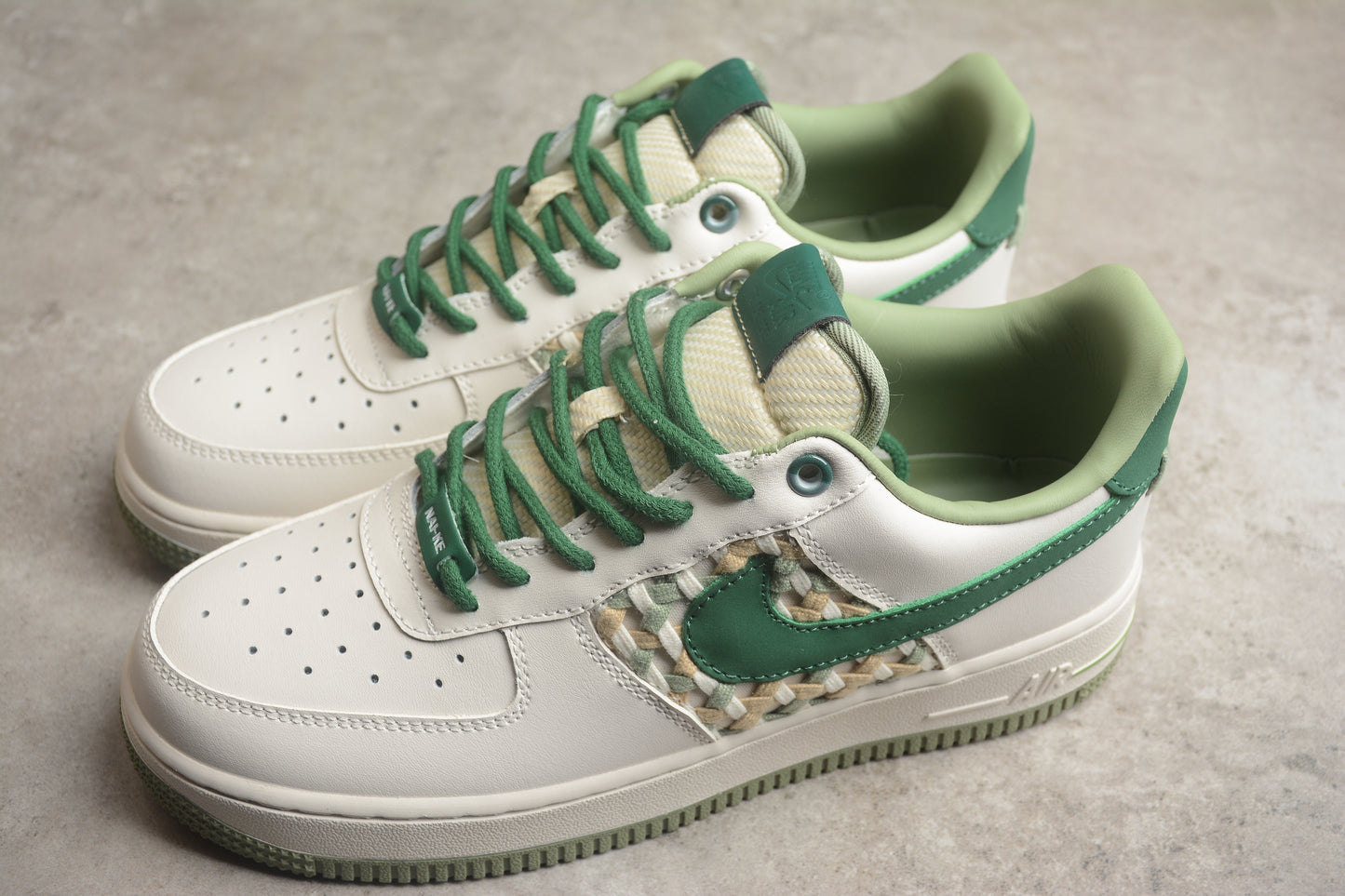 Nk Air Force 1'07 Low "Bamboo" FN0369-100