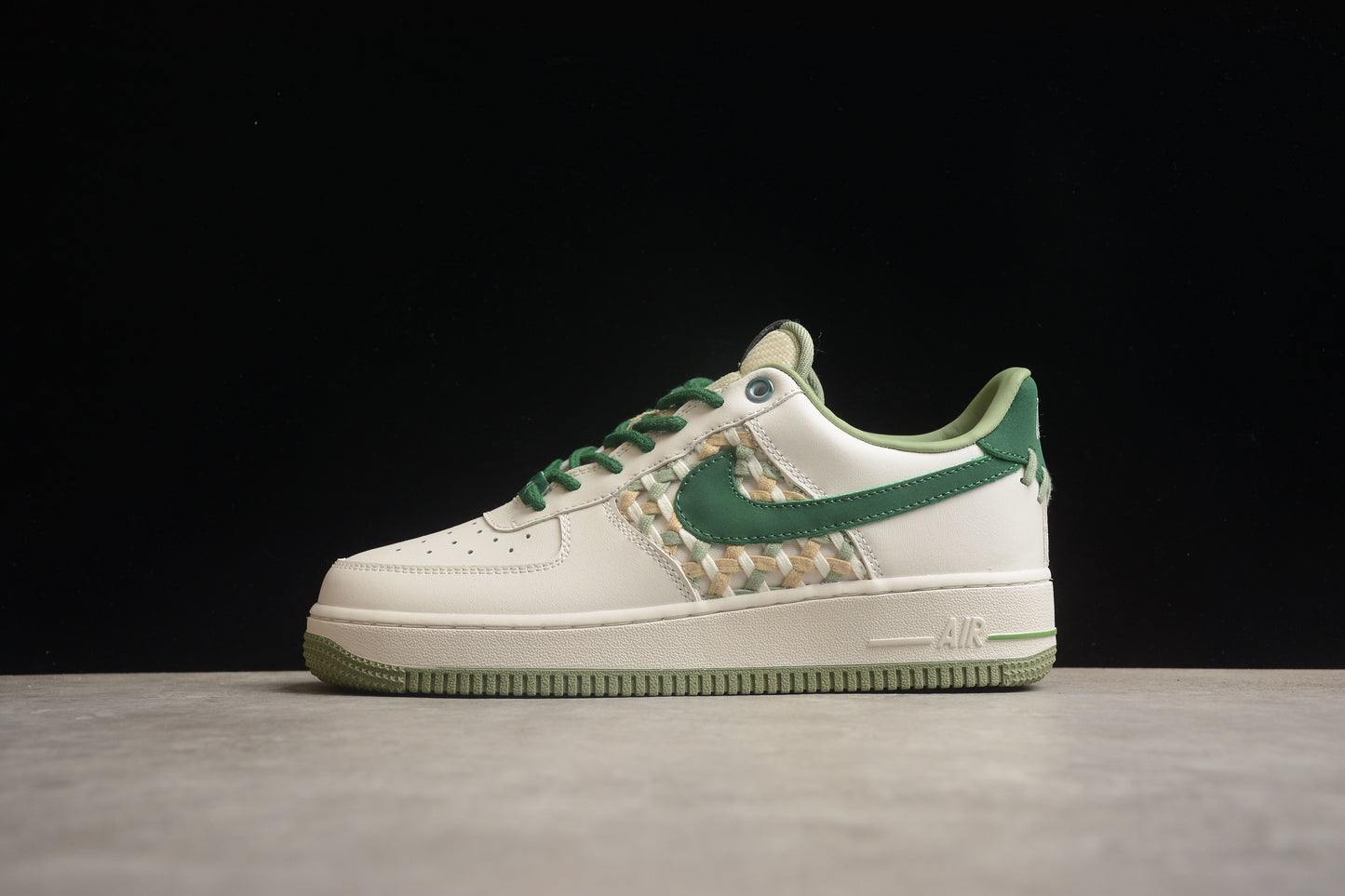 Nk Air Force 1'07 Low "Bamboo" FN0369-100
