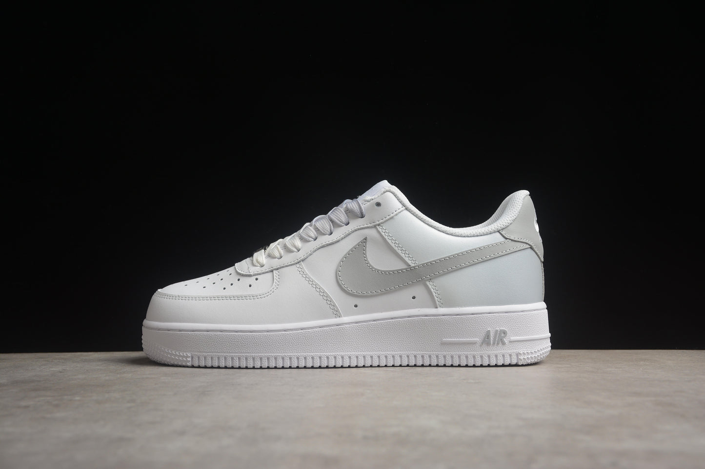 Nk Air Force 1'07 Low FN0366-102