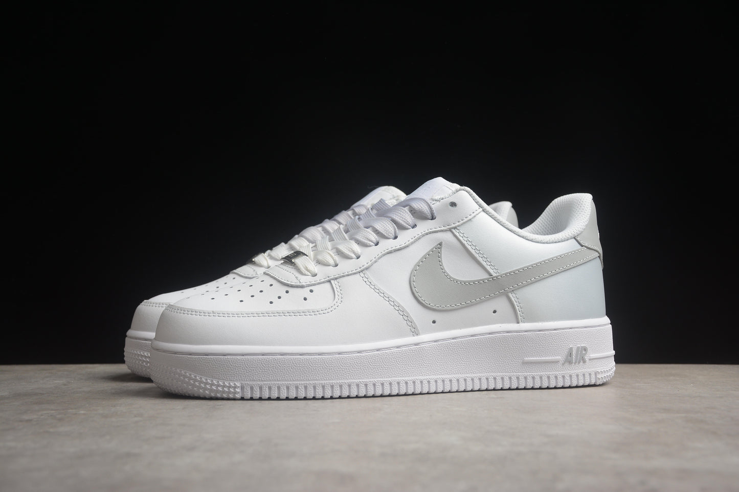 Nk Air Force 1'07 Low FN0366-102