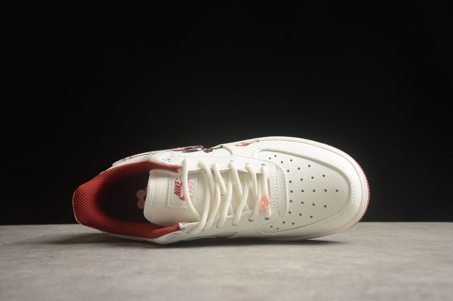 Nk Air Force 1'07 Low "Grandma Christmas" FZ5068-616