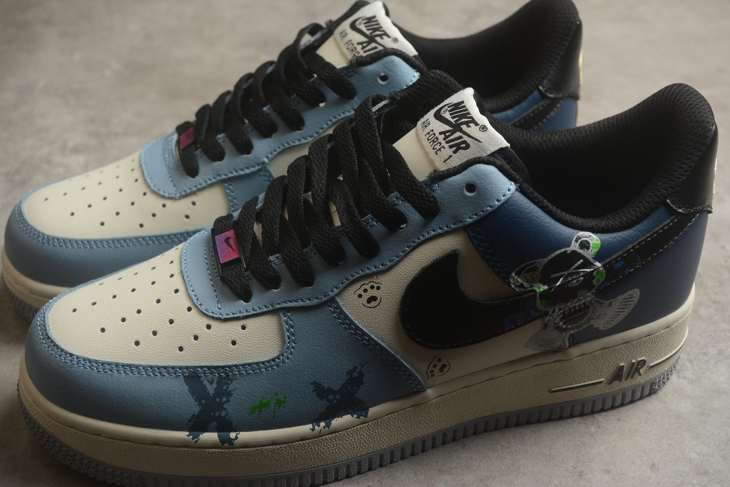 Nk Air Force 1'07 Low "Lonely Bear" XC2351-222