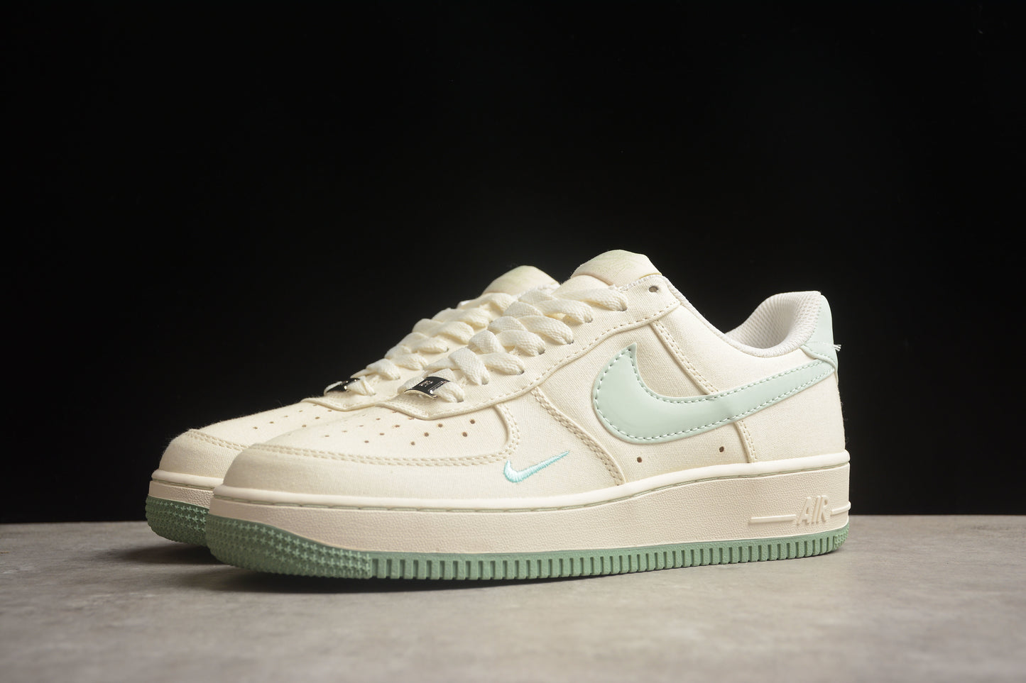 Nk Air Force 1'07 Low ME0112-555