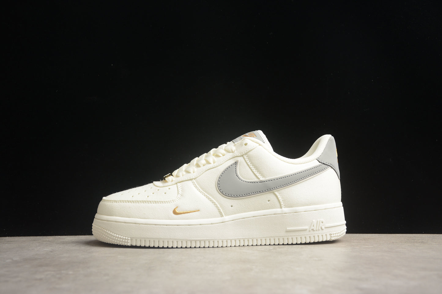Nk Air Force 1'07 Low MN5696-609