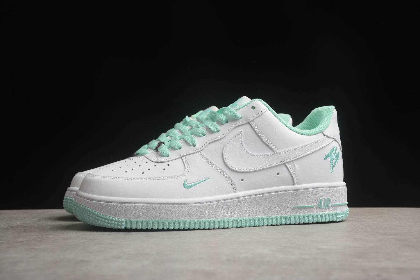Nk Air Force 1'07 Low PF9055-774